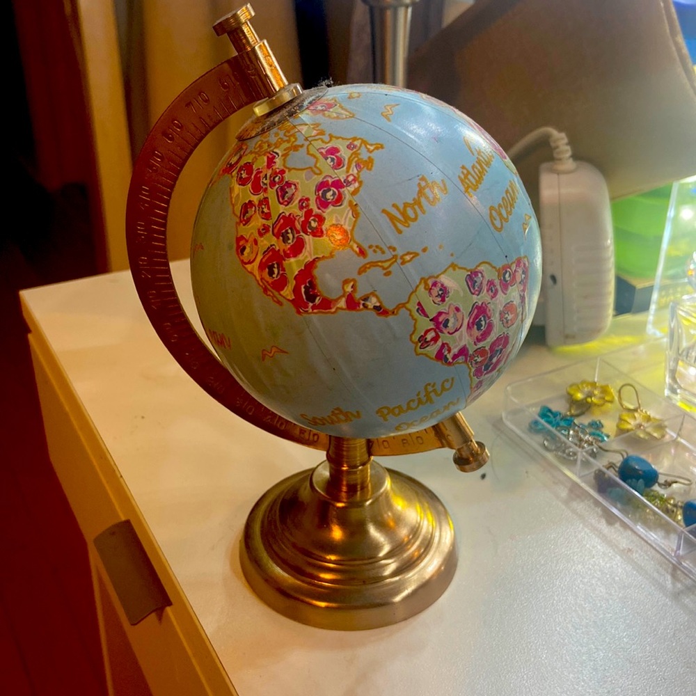 Aesthetic Rose Gold Decorational Globe